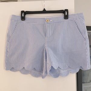 Lilly Pulitzer blue seersucker scalloped shorts